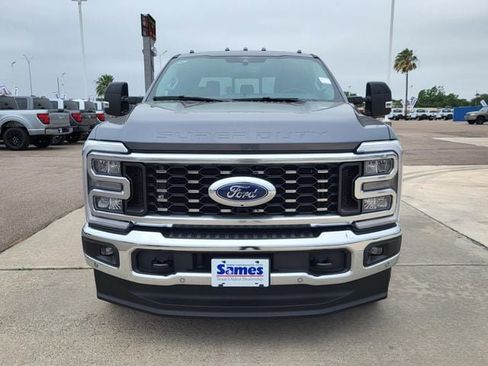 New 2026 Ford F350 4x4 Crew Cab DRW Super Duty image 18