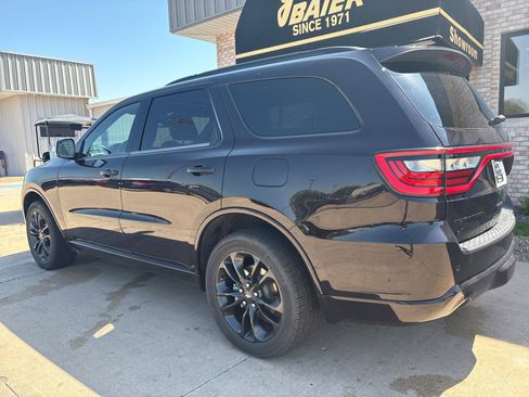 Used 2023 Dodge Durango GT AWD/4WD image 13