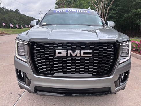 Used 2024 GMC Yukon SLT w/ SLT Luxury Package RWD image 2