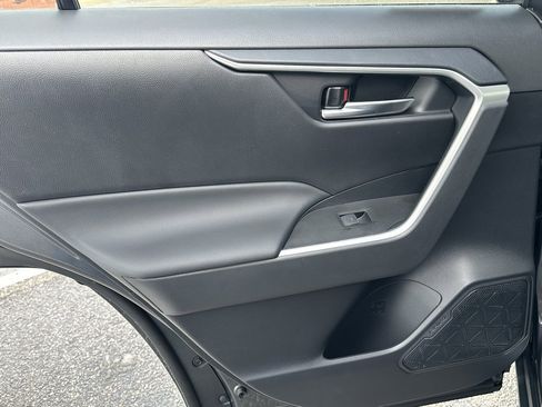 New 2025 Toyota RAV4 XLE image 12