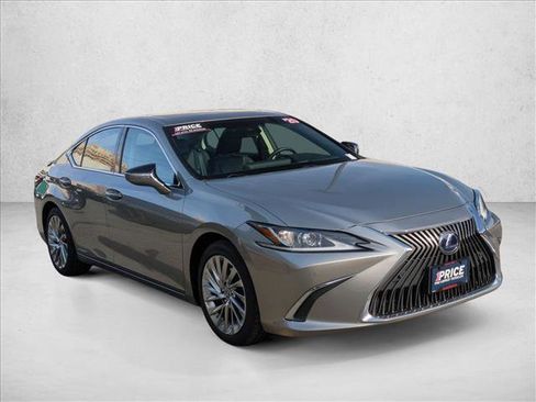 Used 2020 Lexus ES 300h image 3