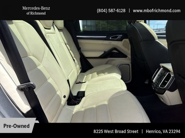 Used 2016 Porsche Cayenne S AWD/4WD image 15
