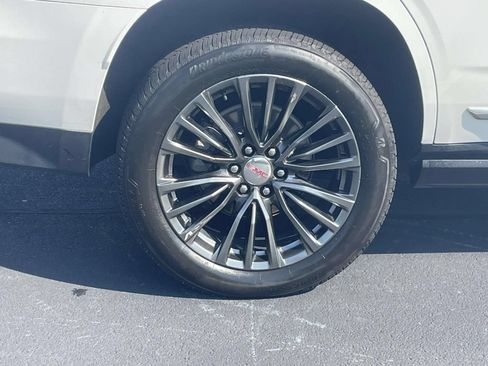 Used 2022 GMC Yukon Denali AWD/4WD image 9