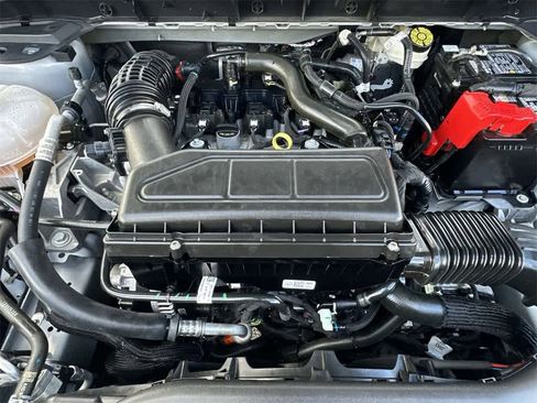 Used 2025 Ford Escape ST-Line image 12