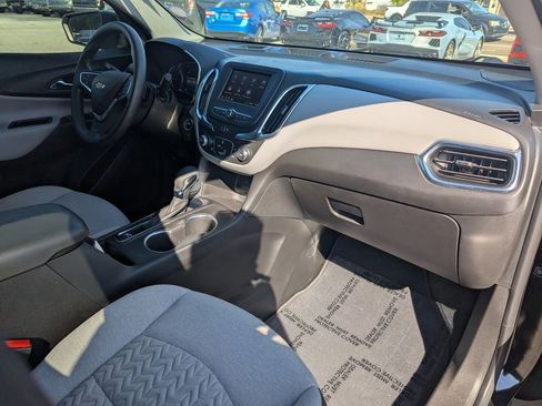 Certified 2022 Chevrolet Equinox LS w/ LS Convenience Package image 8