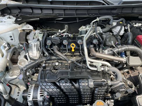 Used 2026 Nissan Altima 2.5 SV FWD image 32