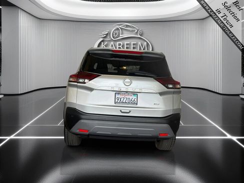 Used 2023 Nissan Rogue SV FWD image 6