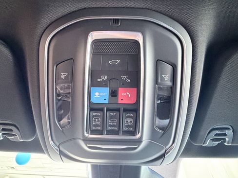New 2026 Jeep Grand Wagoneer Limited AWD/4WD image 17
