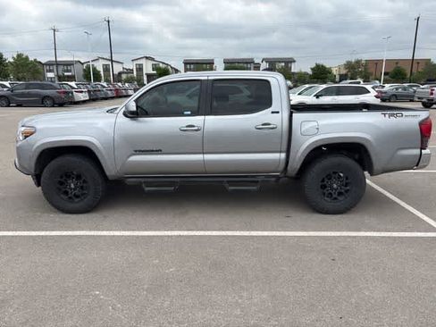 Used 2021 Toyota Tacoma SR5 image 2