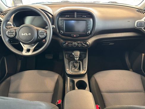 Used 2023 Kia Soul LX FWD image 25