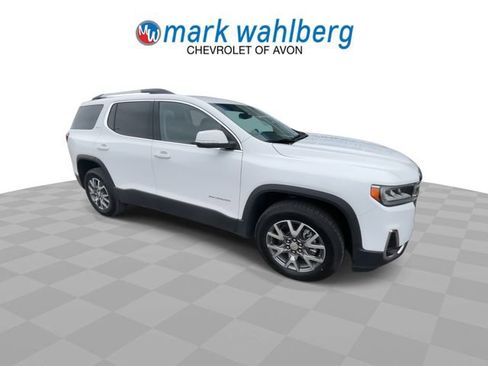 Used 2023 GMC Acadia SLT image 2