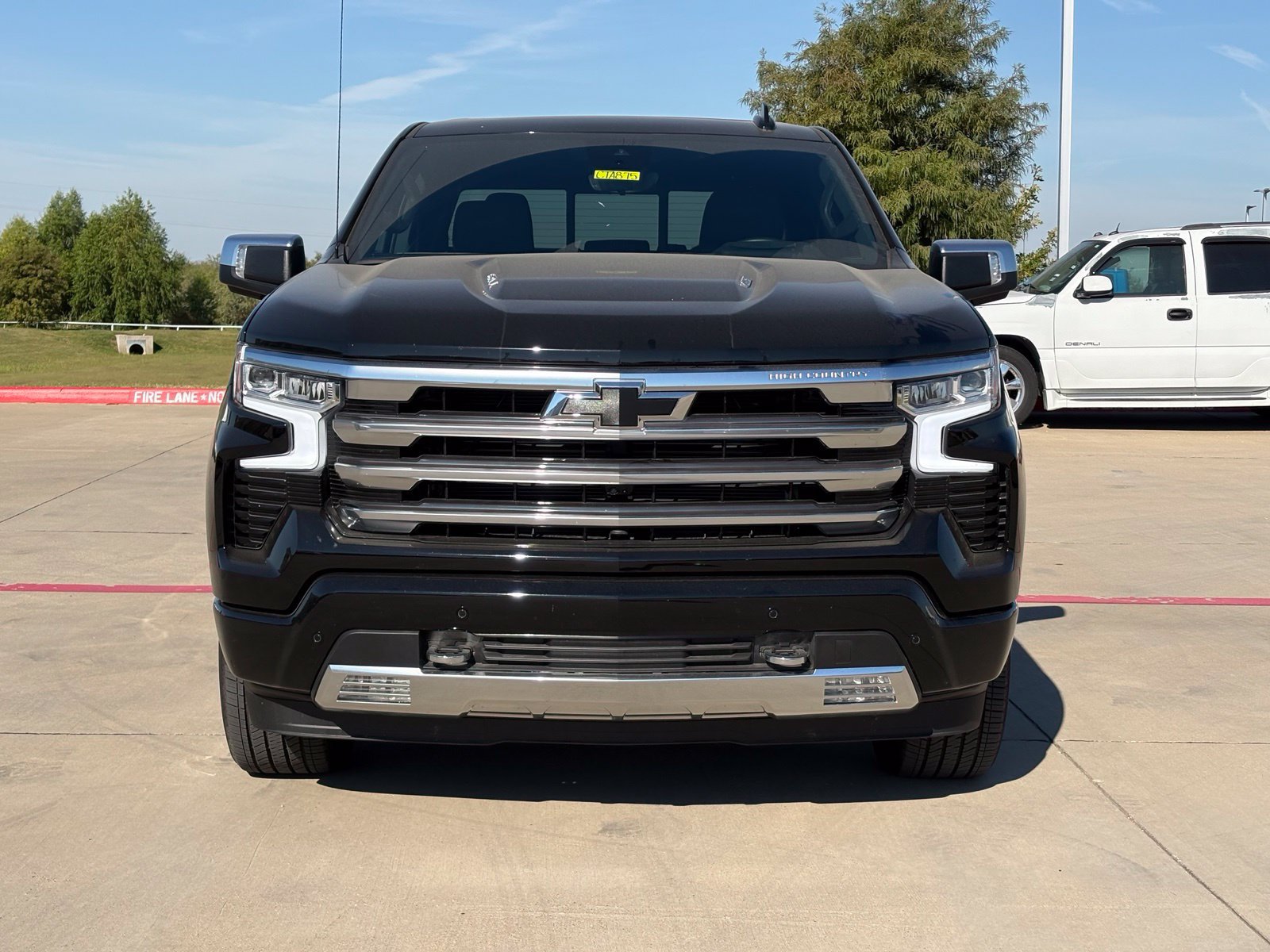 Used 2026 Chevrolet Silverado 1500 High Country AWD/4WD image 2