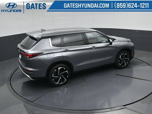 Used 2023 Mitsubishi Outlander SE FWD image 50