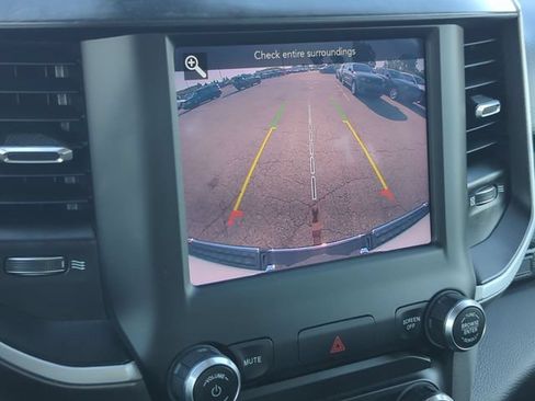 Used 2020 RAM 1500 Big Horn AWD/4WD image 18