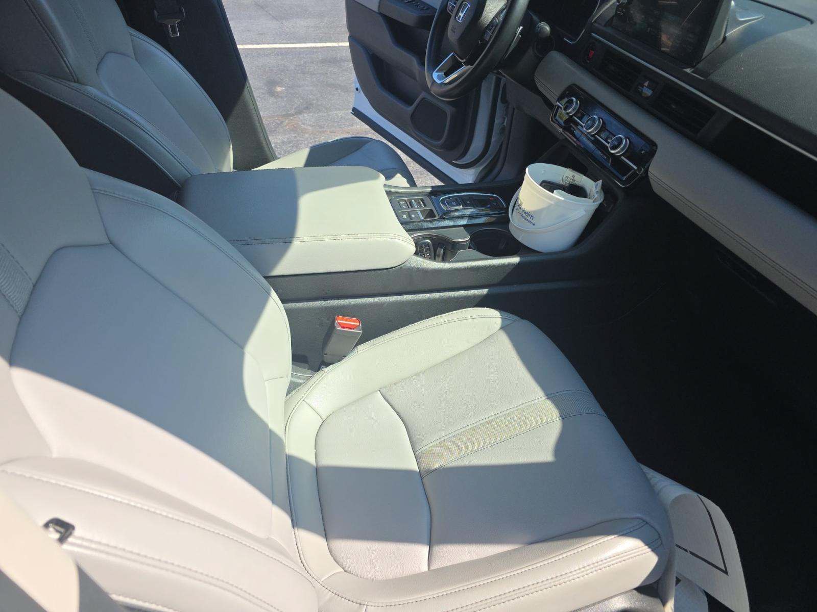 Used 2023 Honda Pilot EX-L image 14