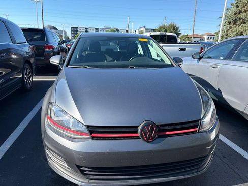 Used 2015 Volkswagen Golf S FWD image 5