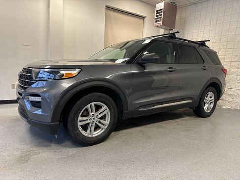 Certified 2022 Ford Explorer XLT w/ Equipment Group 202A image 34