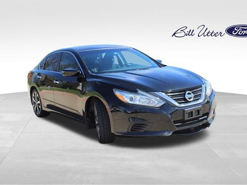 Used 2018 Nissan Altima 2.5 S w/ S Convenience Package image 3