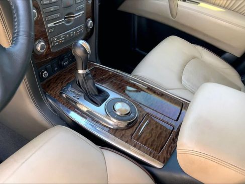 Used 2018 Nissan Armada Platinum w/ Interior Lighting Package RWD image 15