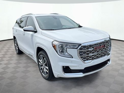 Used 2022 GMC Terrain Denali w/ LPO, Cargo Package AWD/4WD image 3