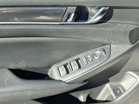 Used 2022 Honda Accord Sport image 12