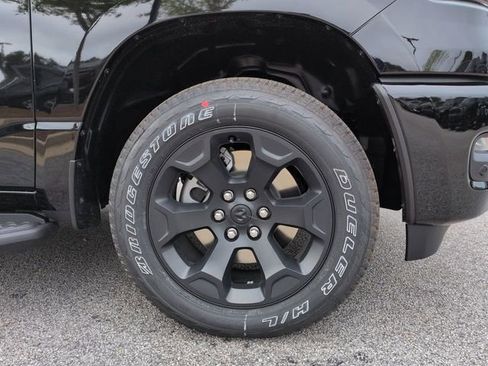 New 2026 RAM 1500 Express AWD/4WD image 10