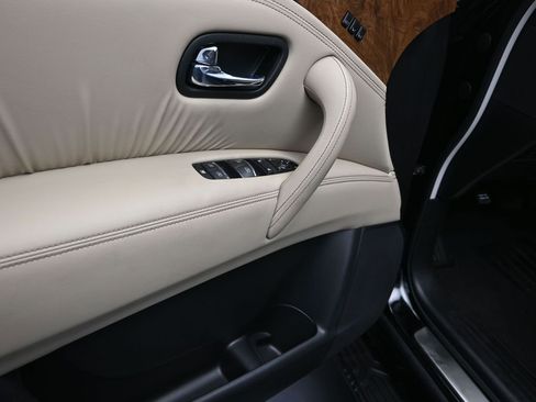 Used 2024 Nissan Armada SL w/ Captain's Chairs Package image 11