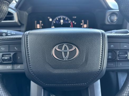 Certified 2025 Toyota Tacoma SR image 28