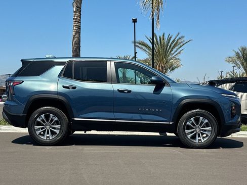 New 2026 Chevrolet Equinox LT w/ Safety and Technology Package FWD image 3