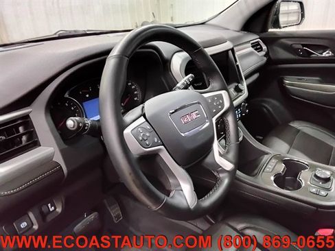 Used 2023 GMC Acadia SLT w/ Preferred Package AWD/4WD image 11