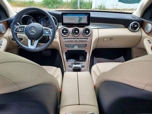 Used 2019 Mercedes-Benz C 300 4MATIC Sedan image 14