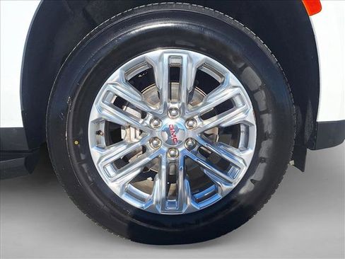Used 2024 GMC Yukon XL SLT image 19