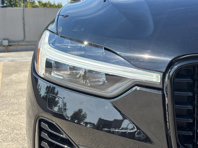 Certified 2024 Volvo XC60 T8 Plus w/ Climate Package AWD/4WD image 12