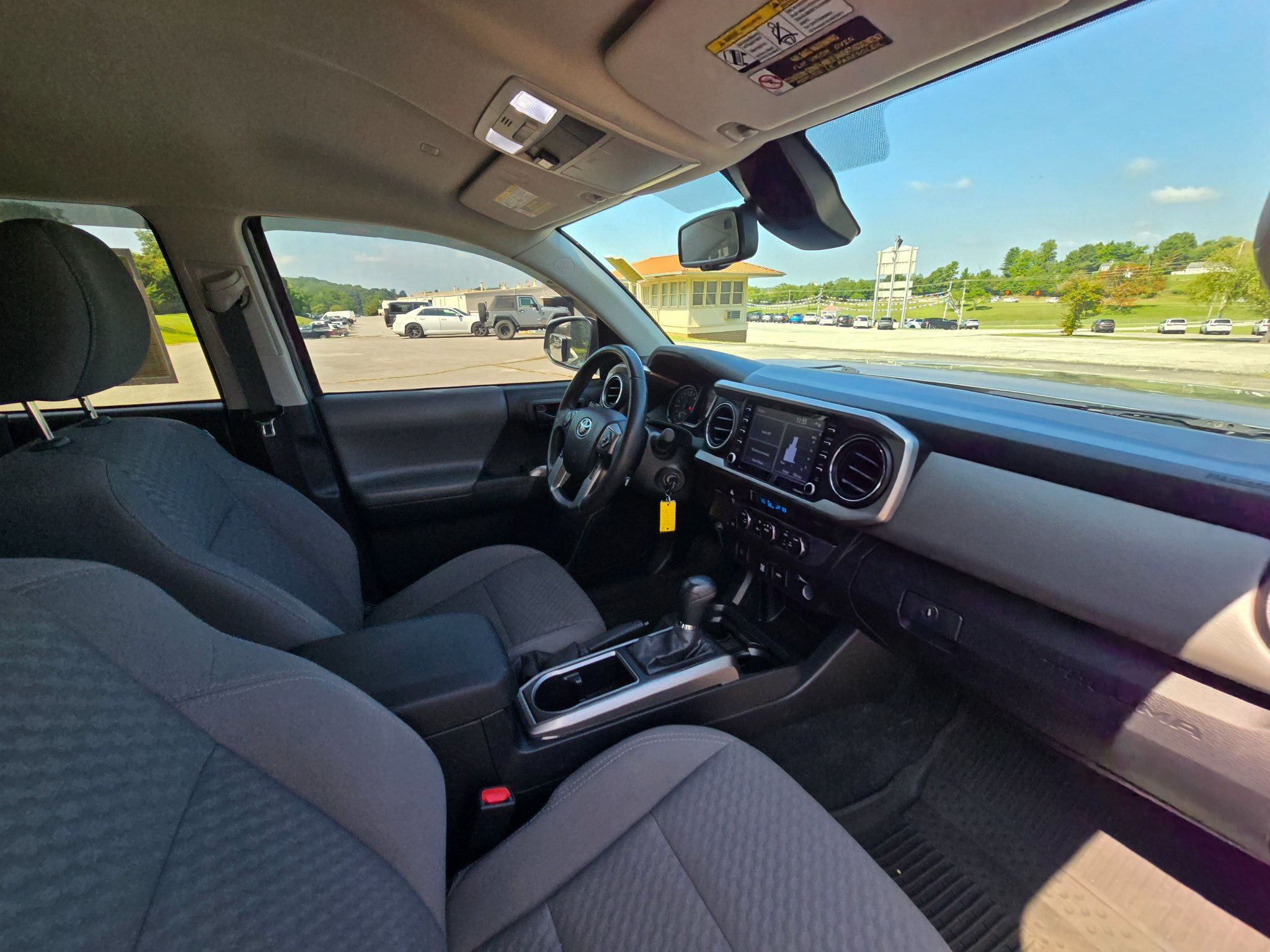 Used 2021 Toyota Tacoma SR5 RWD image 22