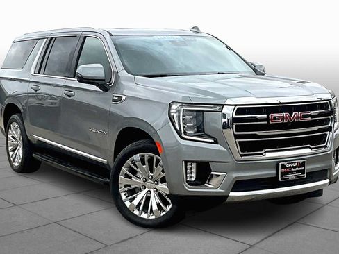 Used 2023 GMC Yukon XL SLT w/ SLT Luxury Package AWD/4WD image 3