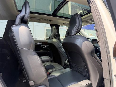 Used 2019 Volvo XC90 T5 Momentum w/ Protection Package Premier AWD/4WD image 11