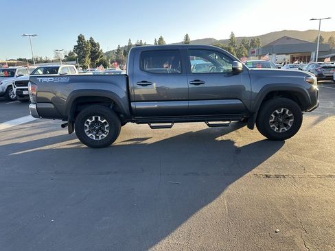 Used 2023 Toyota Tacoma TRD Off-Road image 4