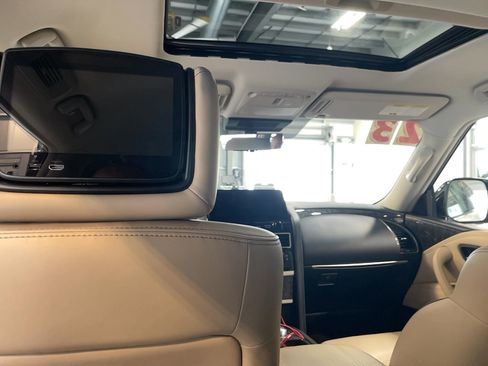 Used 2023 Nissan Armada Platinum w/ Cargo Package AWD/4WD image 7