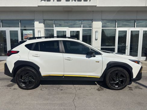 Used 2024 Subaru Crosstrek 2.5i Sport w/ Popular Package #3A AWD/4WD image 2