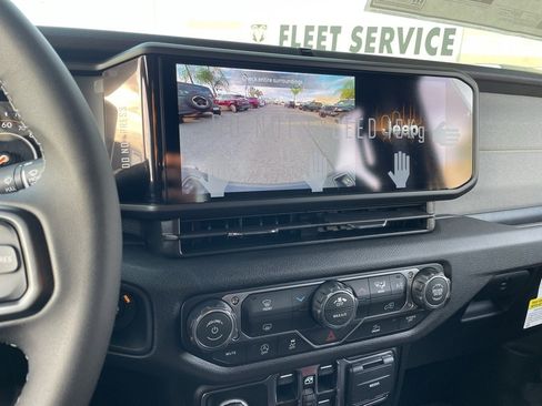 New 2026 Jeep Gladiator Sport image 27