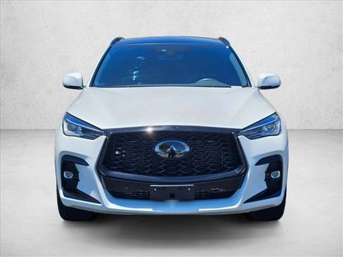 Used 2024 INFINITI QX50 Sport AWD/4WD image 2