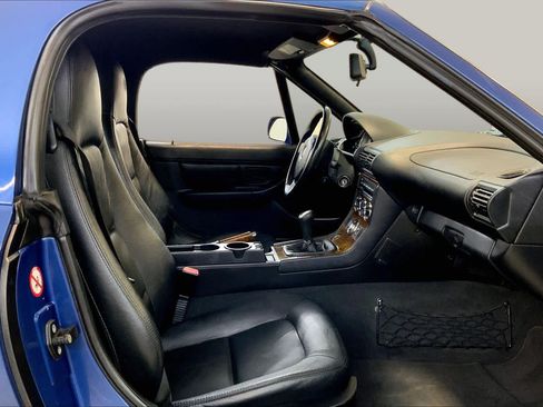 Used 2002 BMW Z3 2.5i RWD image 8