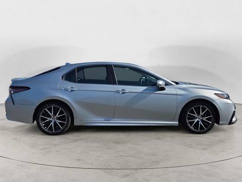 Used 2024 Toyota Camry SE w/ Cold Weather Package AWD/4WD image 4