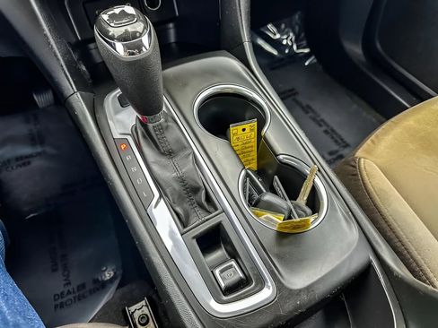 Used 2019 Chevrolet Equinox LS w/ LS Convenience Package image 27