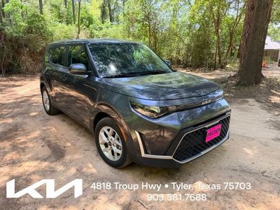Certified 2025 Kia Soul LX w/ LX Technology Package