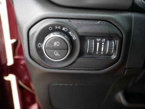Used 2021 Jeep Gladiator Sport AWD/4WD image 26