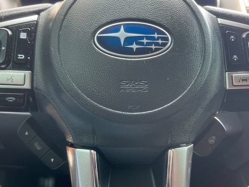 Used 2017 Subaru Outback 3.6R Touring AWD/4WD image 14
