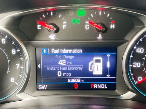 Used 2022 Chevrolet Equinox LT w/ Driver Convenience Package image 23