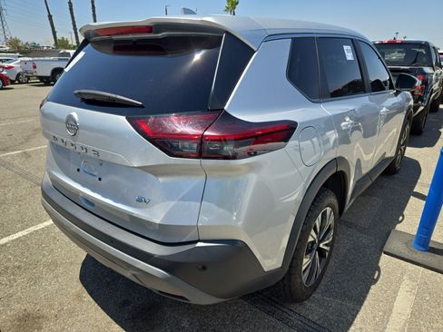 Used 2023 Nissan Rogue SV FWD image 7