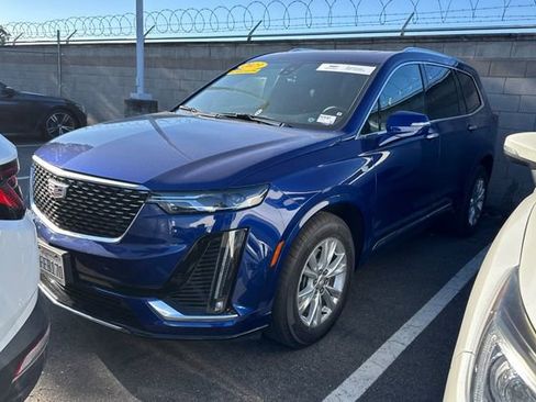 Used 2023 Cadillac XT6 Luxury AWD/4WD image 6
